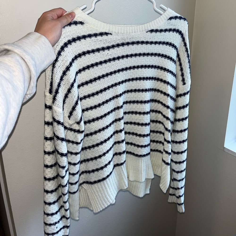 white and navy stripe sweater